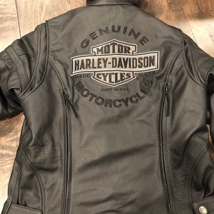 NWT women’sHarley-Davidson jacket